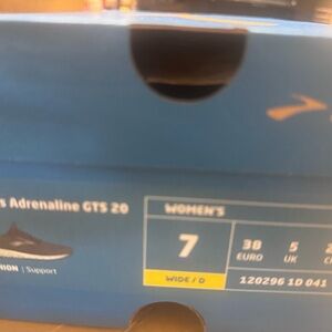 Brooks ghost 12 and Adrenaline CTS 20 Men and women running shoes all sizes new